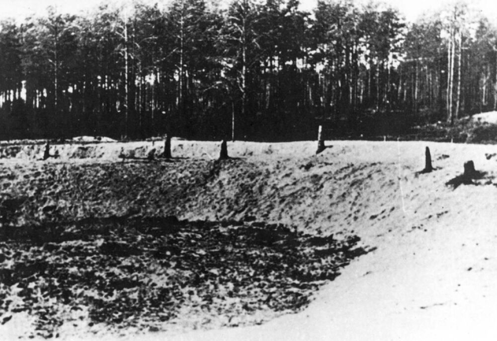 Die sowjetischen Behörden hatten im ehemaligen Ausflugsort Ponary Baugruben ausheben lassen, um dort Kraftstoff zu lagern.