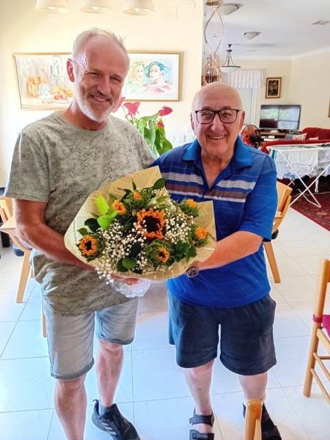 Henoch Ackermann (links) und Shlomo Bobbe (rechts), 2026 gemeinsam in Hadera