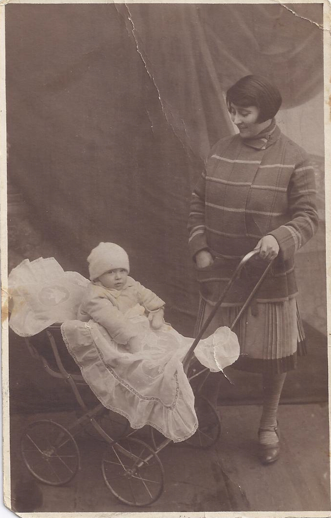 Foto von Abraham im Kinderwagen