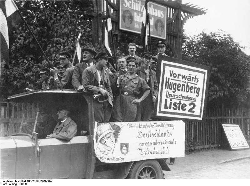 »Wir bekämpfen die Auslieferung Deutschlands an das internationale Judenkapital« Foto zur Reichstagswahl 1930