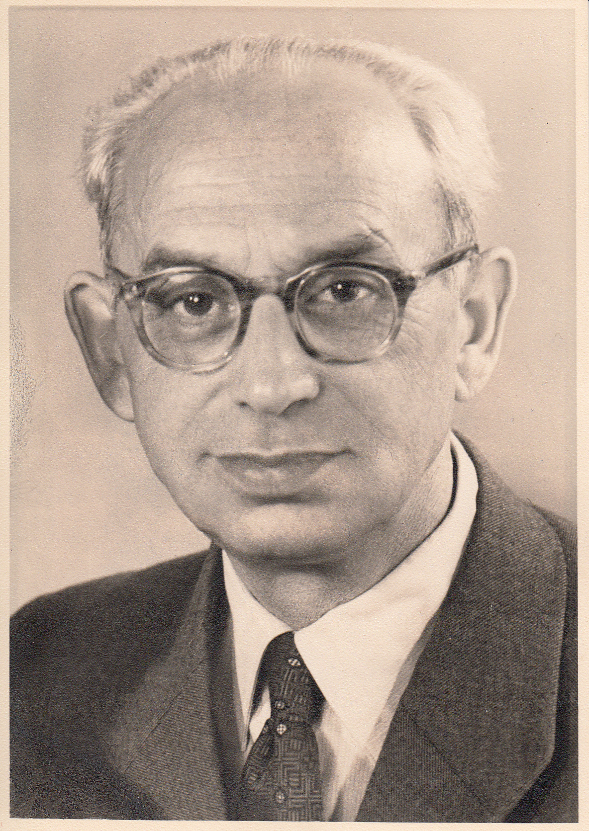 Porträtaufnahme Paul Markowskys (29. Mai 1894 bis 3. Februar 1958). Porträtaufnahme Paul Markowskys (29. Mai 1894 bis 3. Februar 1958).
