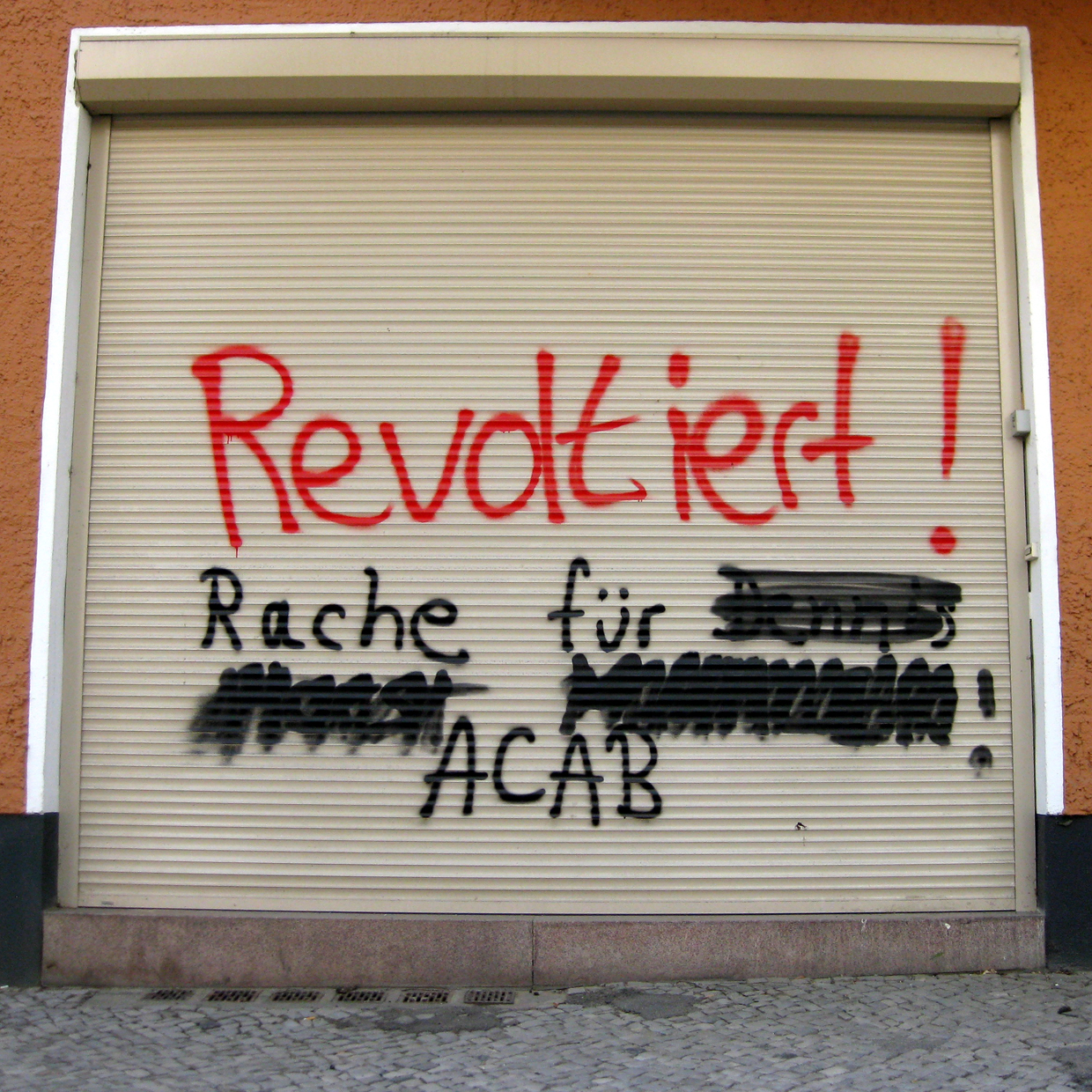 Graffiti, aufgenommen in Berlin-Neukölln, 2011 Graffiti, aufgenommen in Berlin-Neukölln, 2011