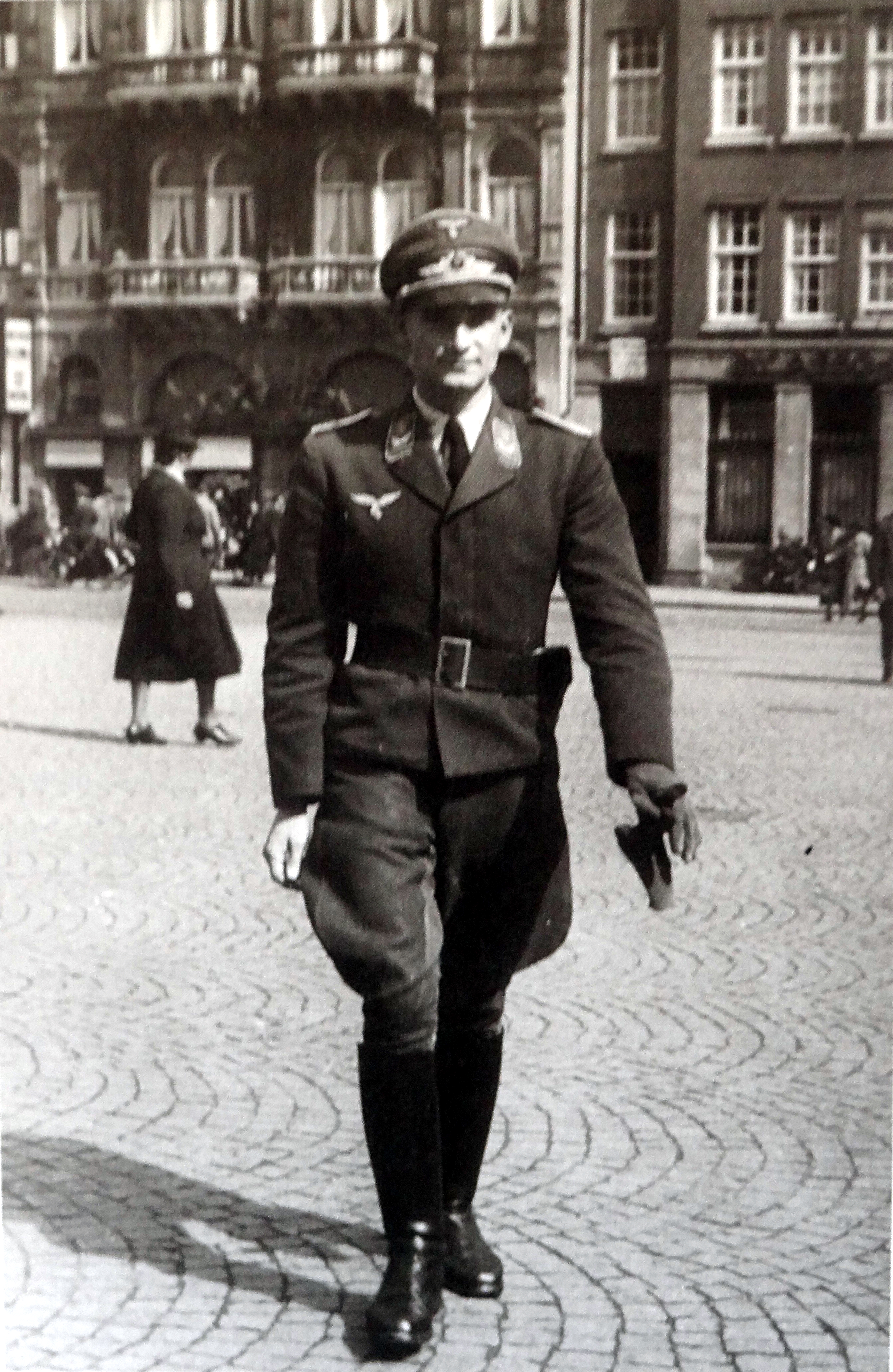 Foto von Fritz Hartnagel in Amsterdam Foto von Fritz Hartnagel in Amsterdam
