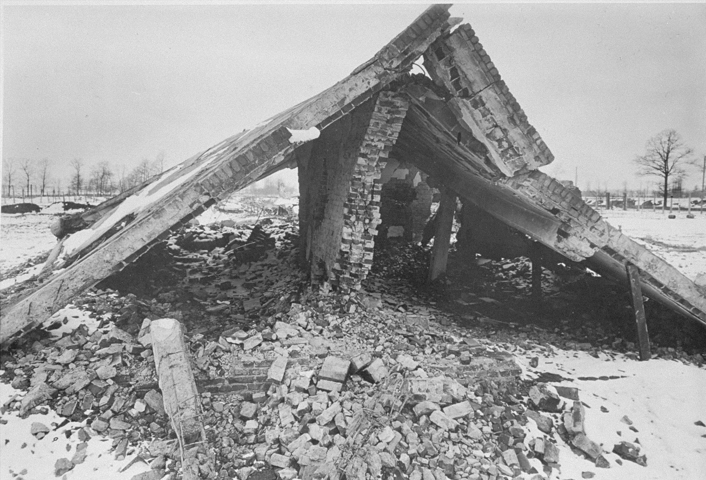 Ruine des Krematoriums II Ruine des Krematoriums II
