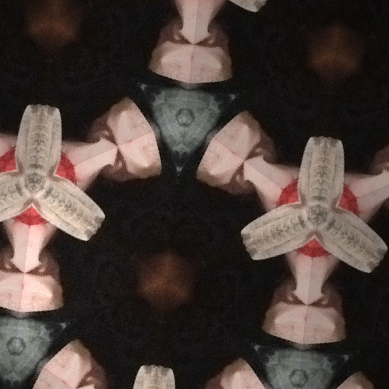 Kaleidoskopbild von Stoffen, die zusammengehören, Symbolbild 5 von Christin Franke Kaleidoskopbild von Stoffen, die zusammengehören, Symbolbild 5 von Christin Franke